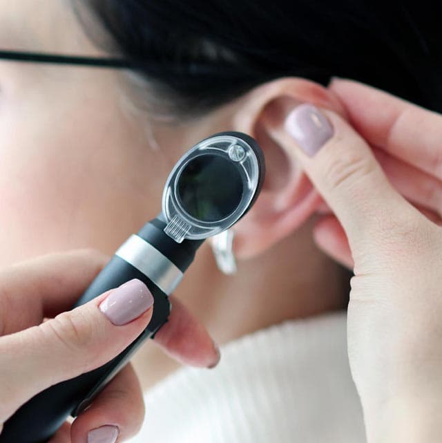 Soneos, tu centro auditivo en Marín